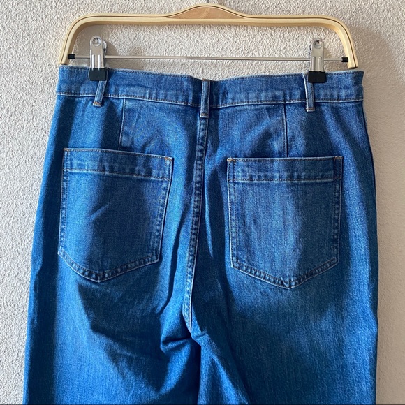 Tapered Jeans in Eastgate Wash: Button-Front Edition - Picture 9 of 10